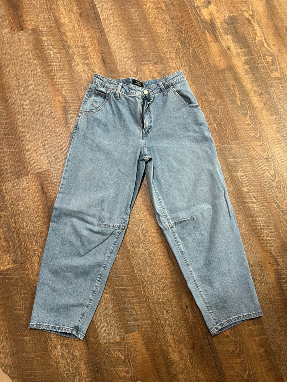 Light Wash High-Rise Barrel Jeans
